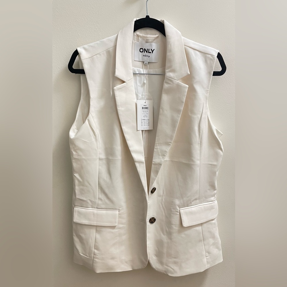 Only Ivory Sleeveless Vest